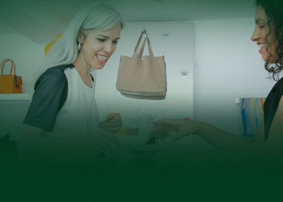 Qual é a diferença entre crediário terceirizado e próprio? (Servipa)